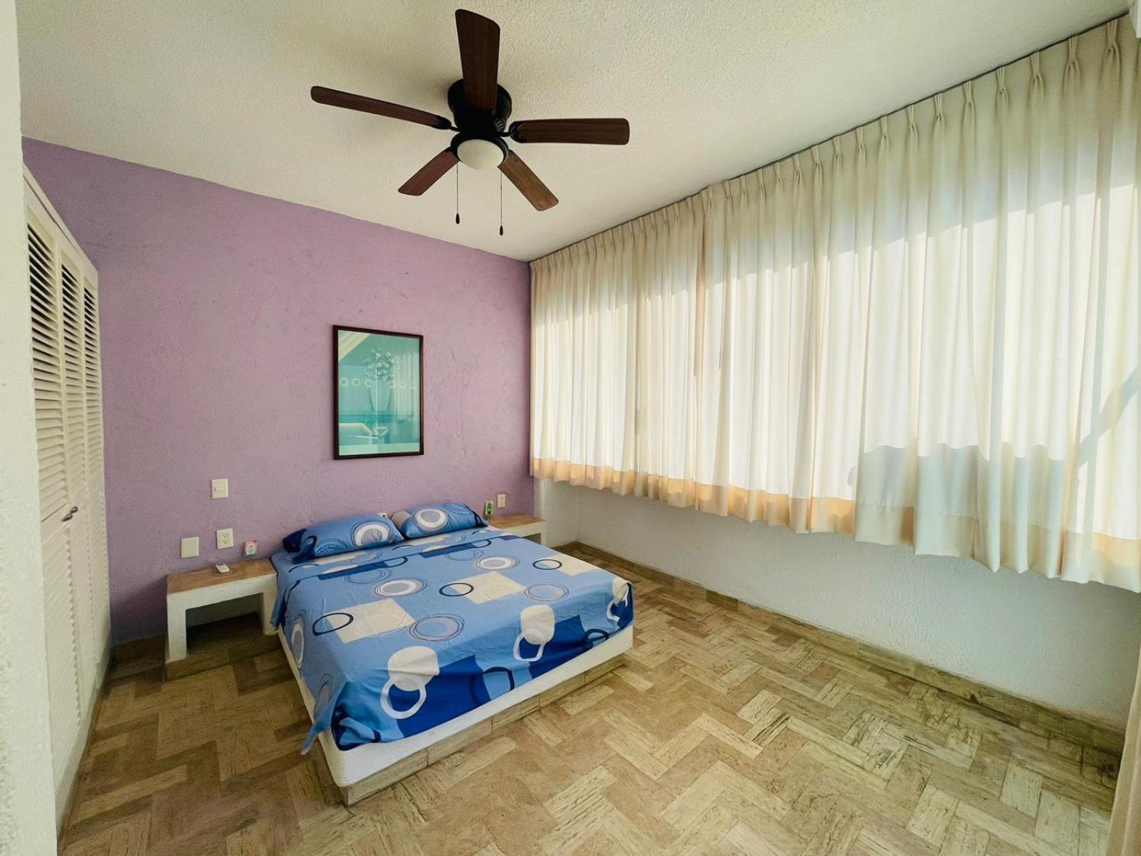 Tiki's Penth Apartament *